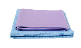 Norwex Dynamic Duo - Envirocloth in blue (also available in green, yellow and pink) and Window cloth | SustainableSuburbia.net